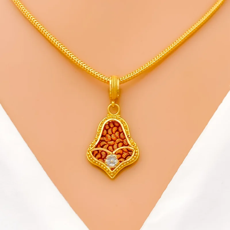 Dainty Rose 22k Gold Pendant Set