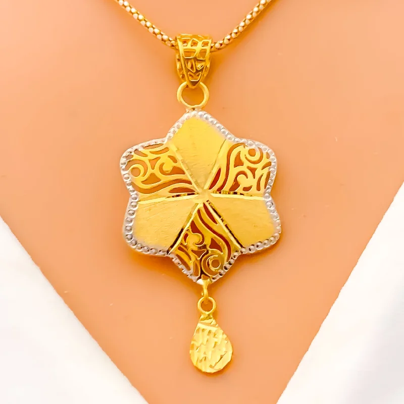 Alternating Filigree Flower 22K Gold Pendant Set