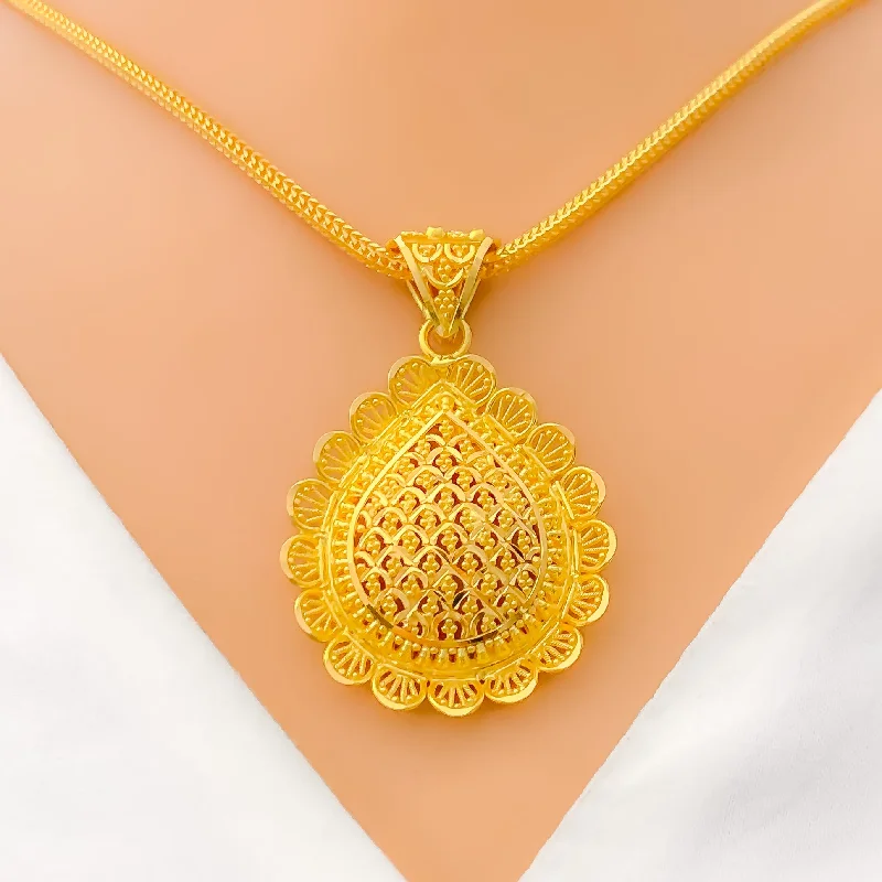 Dressy Gold 22k Gold Pendant Set