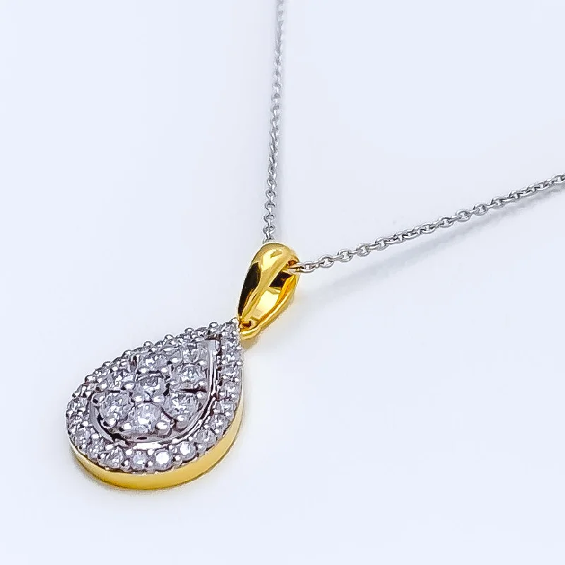 Fancy Teardrop Diamond + 18k Gold Pendant