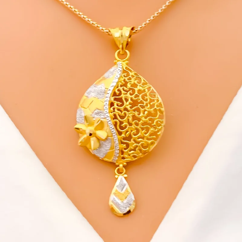 Magnificent Floral Filigree 22K Gold Pendant Set