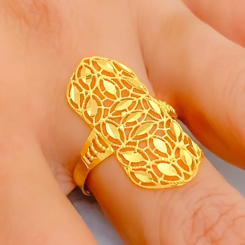 Ornamental Elevated 21k Gold Netted Ring