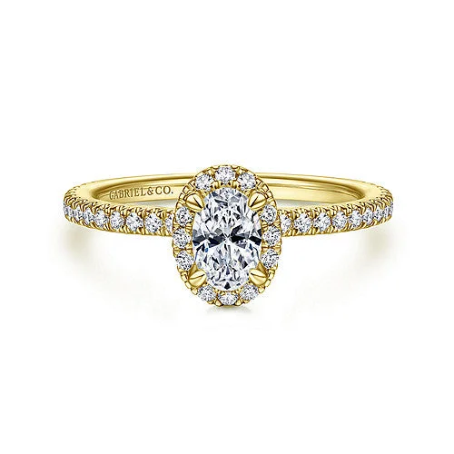 Oval Diamond Halo Ring