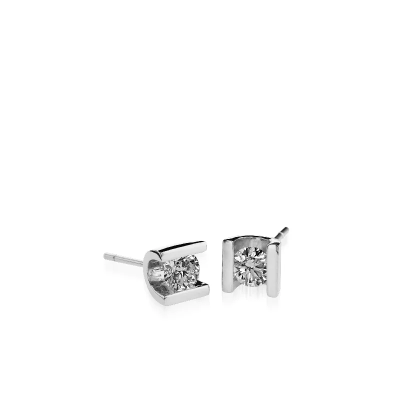 Uturn Diamond Stud Earrings